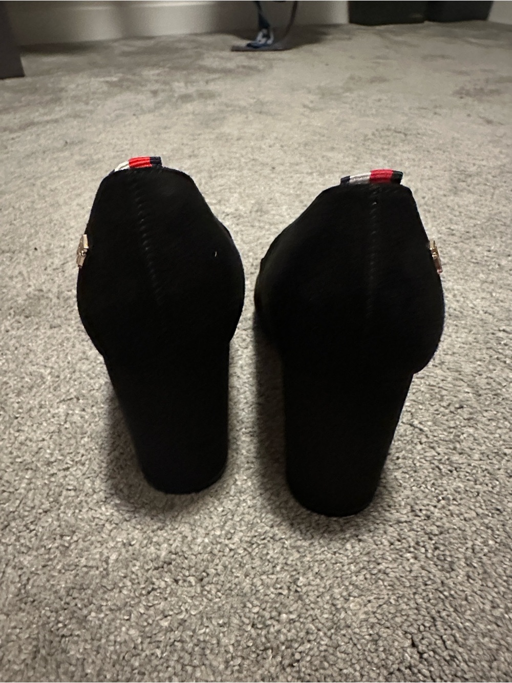 Tommy Hilfiger Black Pointed Toe Suede Pumps - Picture 4 of 7